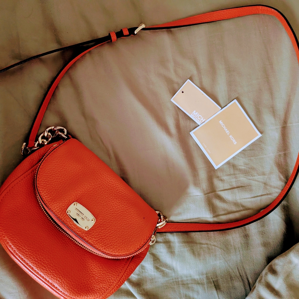 NWOT Michael Kors Coral Crossbody Bag with Gold Hardware